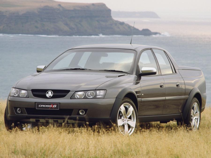  Holden Cross 8 Concept 2002 года  (фото 13 из 14)